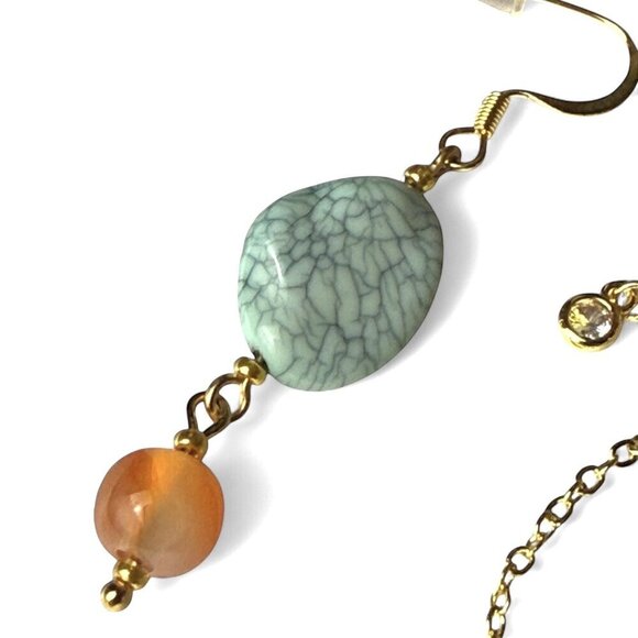 REIMAGINED Gold Tone Howlite and Agate Bracelet Earring Set - Picture 5 of 10